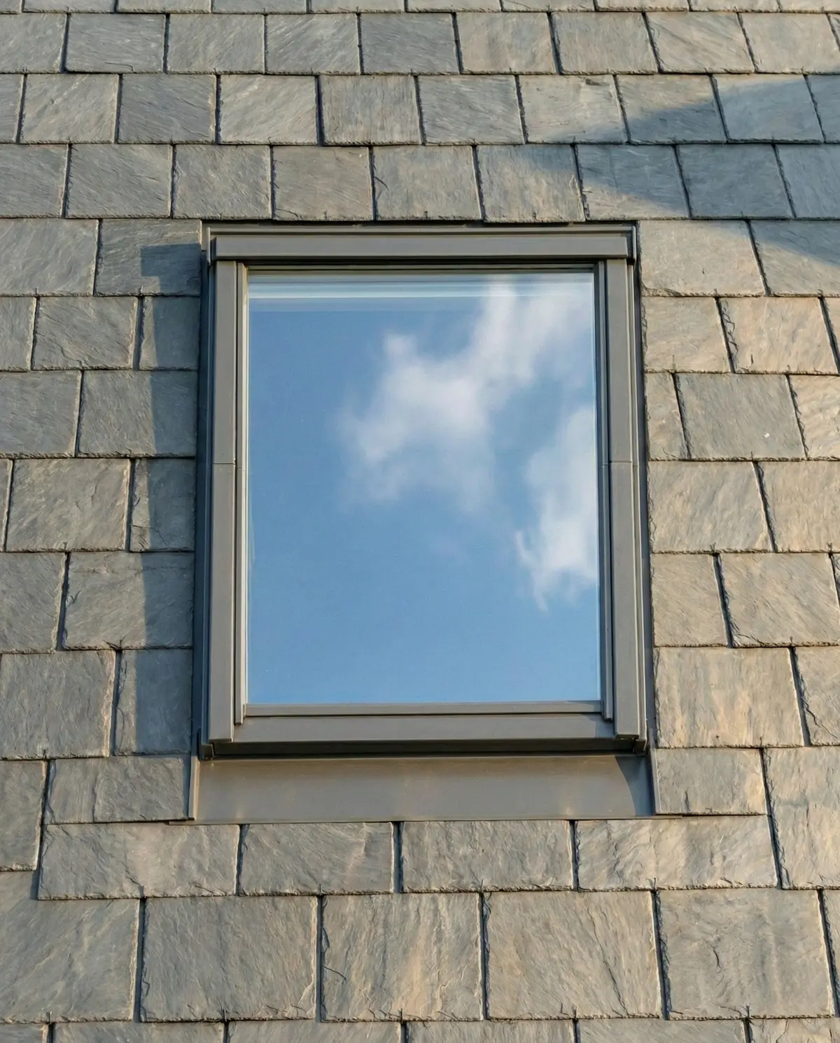 Pose de fenêtres de toit Velux